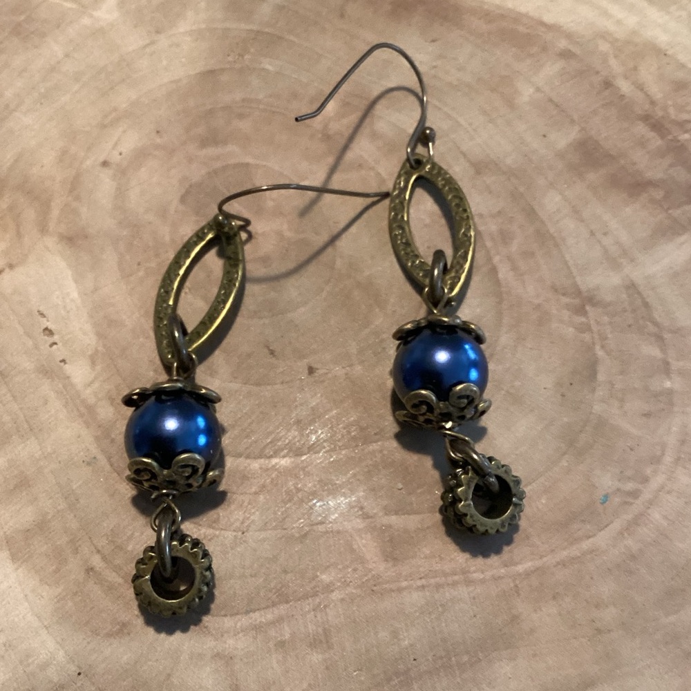 Drop & Dangle Earrings